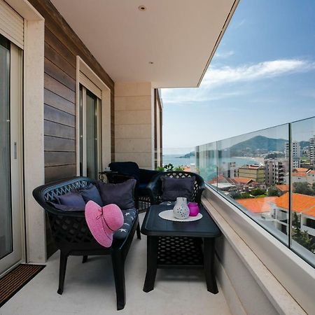 Apartment With Sea View Рафаиловичи Экстерьер фото